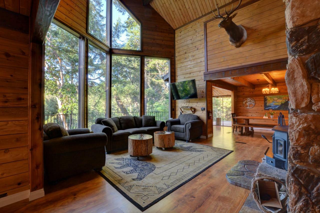 Morrisons Rogue River Lodge Merlin Exterior photo